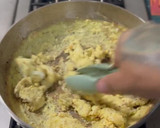 Foto del paso 5 de la receta: Huevos Revueltos, Bistec y Frijoles Negros Refritos