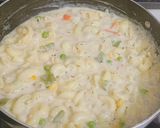 A picture of step 6 of White Rich Creamy Pasta.