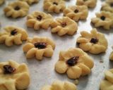 Foto langkah ke 4 dari resep Kuker Bunga Kurma #BikinRamadhanBerkesan.