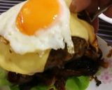 A picture of step 2 of Beef Burger.