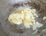 Foto langkah ke 2 dari resep Sop Jagung.