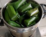 Foto langkah ke 6 dari resep Buras Isi Oncom Pedas.