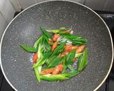 Foto langkah ke 1 dari resep Mie Goreng Rawit Wijen.