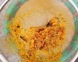 A picture of step 2 of How to extract palm oil.
