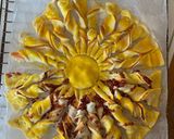 Une image de l'étape 4 de Soleil en pâte feuilletée bi-goût.