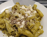 Foto del paso 4 de la receta: Tortiglioni al pesto con pipas y queso grana padano