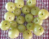 A picture of step 1 of Gooseberry ginger juice.