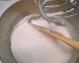 Foto langkah ke 2 dari resep Brownies Kukus Keju Lumer.