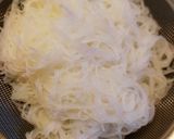 Foto langkah ke 1 dari resep Sop Oyong Bihun.