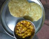 A picture of step 1 of Chana poori /.