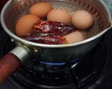 Foto langkah ke 2 dari resep Hintalu masak habang bumbu sederhana.