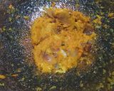 Foto langkah ke 1 dari resep Tumis Kuning Usus Ayam.