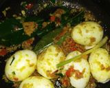Foto langkah ke 4 dari resep Gulai Telur kuah Susu.