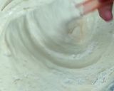 Foto langkah ke 2 dari resep Marmer Sponge Cake.