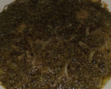 Foto del paso 3 de la receta: Aletas de raya con papas en salsa de cebolla a la cerveza negra