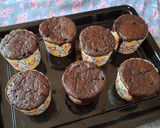 Foto langkah ke 6 dari resep Super Moist ChocolateCupcakes- Simple & NoMixer (Gluten Free).