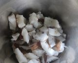 ओल्या नारळाची वडी (Olya Naralachi Vadi Recipe In Marathi) रेसिपी स्टेप 2 फोटो 