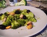 Foto del paso 4 de la receta: Brócoli al vapor con Mejillones y Aceitunas Negras