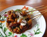 A picture of step 7 of Vegetarian satay.