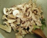 Foto langkah ke 3 dari resep Orak-arik JAMUR CHAMPIGNON.