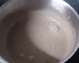 Foto del paso 11 de la receta: Bacallà cuinat a baixa temperatura sobre un llit de sofregit amb pols de vegetals,faves caramel·litzades  salsa de bolets
