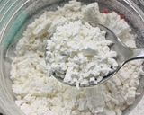 Hình bước làm 1 của món Bột sắn dây cốt dừa thanh mát cho ngày hè oi bức