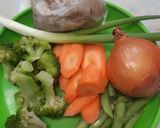 Foto langkah ke 1 dari resep 5. Tumis sayur sederhana.