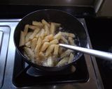 A picture of step 2 of Honey Chilli Potatoes.