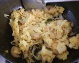 A picture of step 3 of Hyderabadi Upma Dosa.