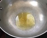 A picture of step 2 of Veg chowmein.