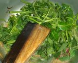 Foto langkah ke 3 dari resep Tumis Kangkung+Rebon.