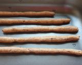 Foto del paso 4 de la receta: Palitos, crackers, tiritas de harina integral y semillas