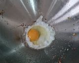 Foto langkah ke 1 dari resep Telur kecap super simple.