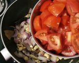 A picture of step 6 of Shahi Paneer.