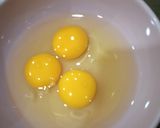 รูปขั้นตอนการทำที่ 1 ของ ไข่คนเชดด้าชีส - คีโต,ฟาสไข่
