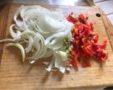 Foto del paso 2 de la receta: Longanizas guisadas