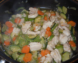 Foto del paso 14 de la receta: Noodles de arroz salteados con pollo