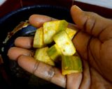 A picture of step 2 of Raw banana masala.