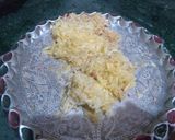 A picture of step 1 of Apple Halwa.