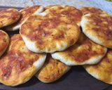 Foto del paso 8 de la receta: Fugaceta y pizzetas a mi estilo, con harina integral y un toque de crema de leche