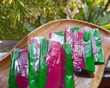 Foto langkah ke 4 dari resep Es Gabus Red Velvet Pandan.