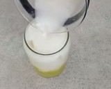 Foto langkah ke 5 dari resep Avocado ice matcha latte.