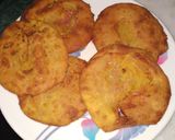 A picture of step 5 of Shahi Verki Puri.