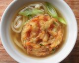 A picture of step 2 of Tempura Udon.