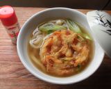 A picture of step 3 of Tempura Udon.