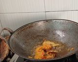 Foto langkah ke 5 dari resep Pesmol Ikan Mas Bumbu Kuning.