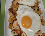 Foto del paso 2 de la receta: Pulpo al ajillo con base de patatas y verdura con huevos a la plancha