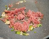 A picture of step 2 of Tofu with minced beef (chinese style).