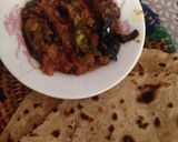 A picture of step 4 of Baigan or Hari Mirch ka Salan with makai Ki roti.
