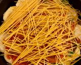 Foto del paso 9 de la receta: Incredible: Papas y fideos van crudos al horno y salen cocinados. Un clásico de Calabria